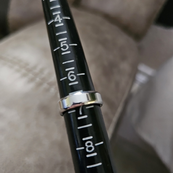 Wedding Ring - Picture 14 of 16